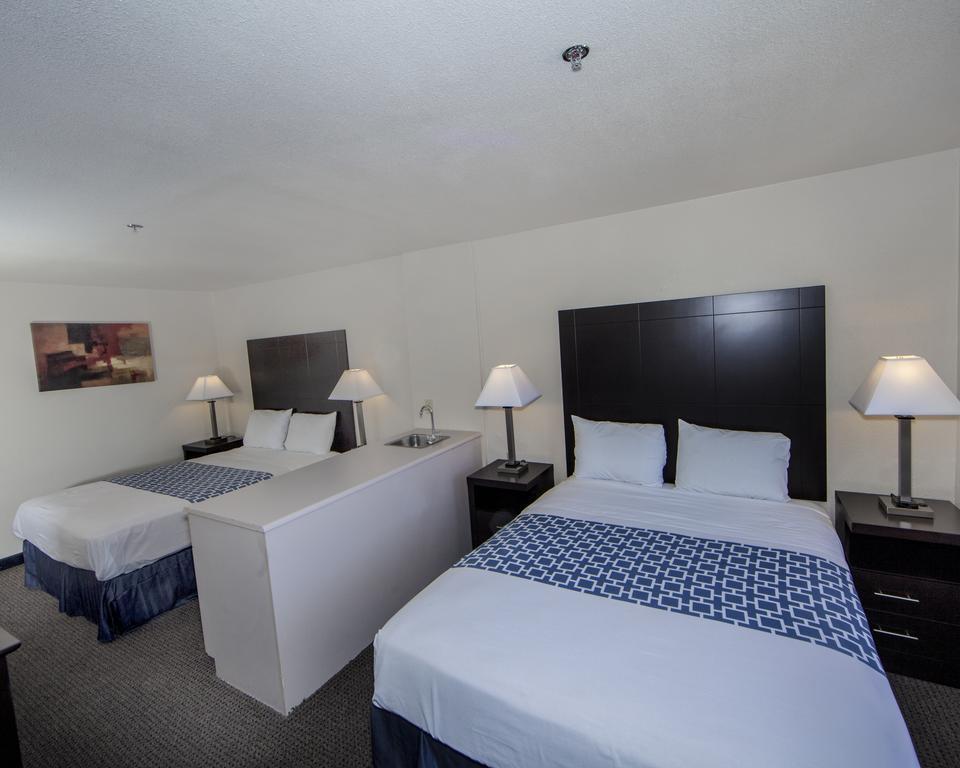 Rodeway Inn & Suites Lewisville I-35 Екстер'єр фото